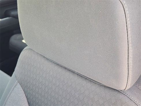 Used 2025 Chevrolet Silverado 1500 LT image 17