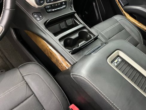 Used 2016 GMC Yukon Denali w/ Open Road Package AWD/4WD image 16