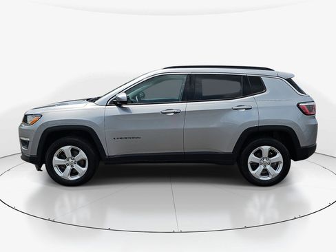 Used 2018 Jeep Compass Latitude w/ Trailer Tow Group AWD/4WD image 7