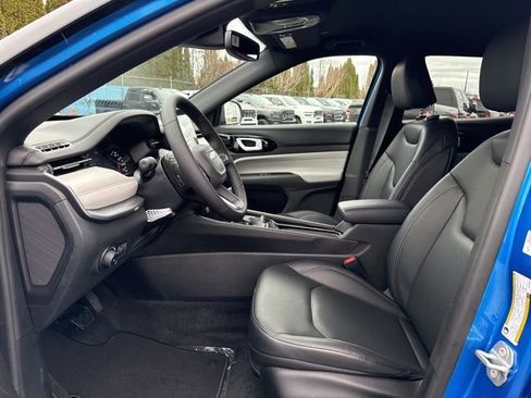 New 2026 Jeep Compass Limited image 14