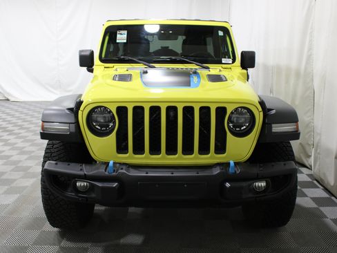 Used 2022 Jeep Wrangler Unlimited Rubicon 4xe w/ Cold Weather Group AWD/4WD image 24