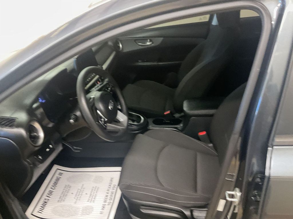 Used 2020 Kia Forte Sedan FWD image 9