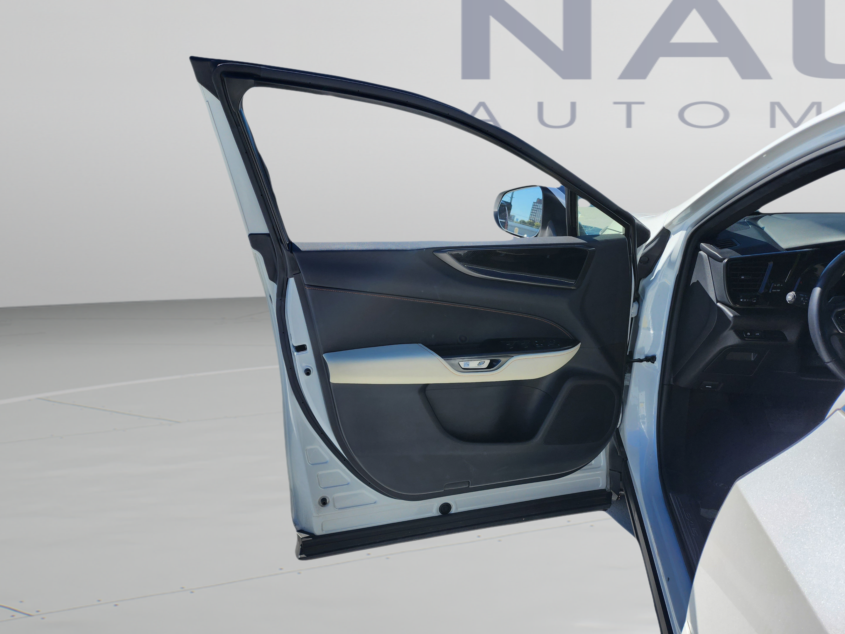Used 2023 Lexus NX 250 FWD w/ Towing Package (2000 Lbs) image 8