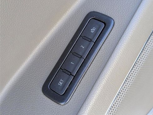 Used 2020 Chevrolet Tahoe LT w/ Luxury Package image 15