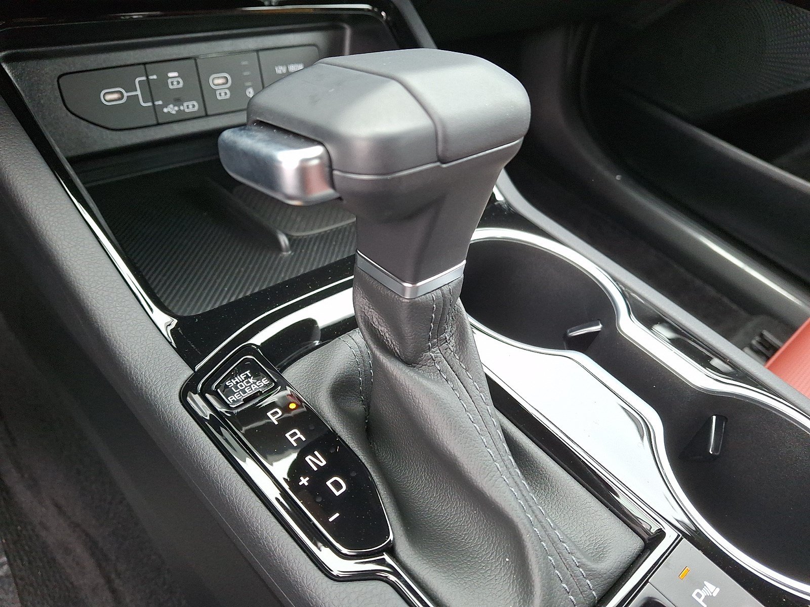 New 2026 Kia K5 GT-Line w/ GT-Line Red Interior Package FWD image 7