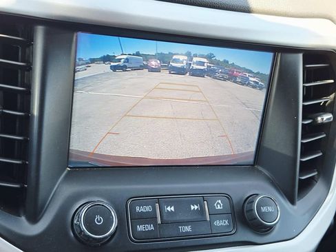 Used 2019 GMC Acadia SLT FWD image 13