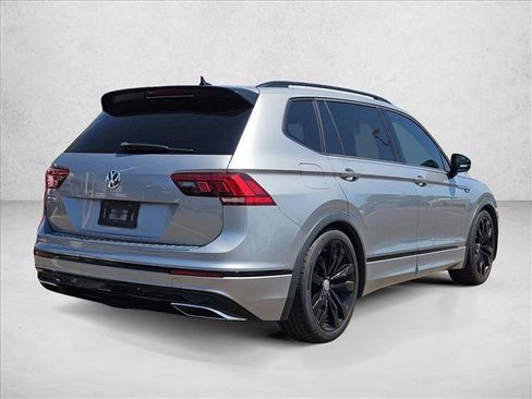 Used 2021 Volkswagen Tiguan SE R-Line FWD image 6