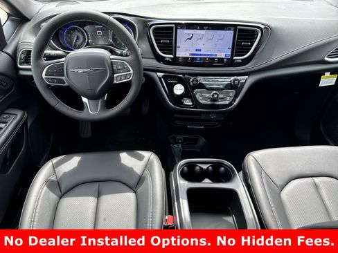 New 2026 Chrysler Pacifica Select FWD image 13