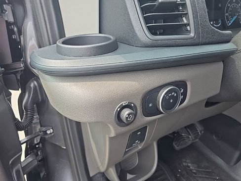 New 2025 Ford Transit 250 148 High Roof RWD image 25