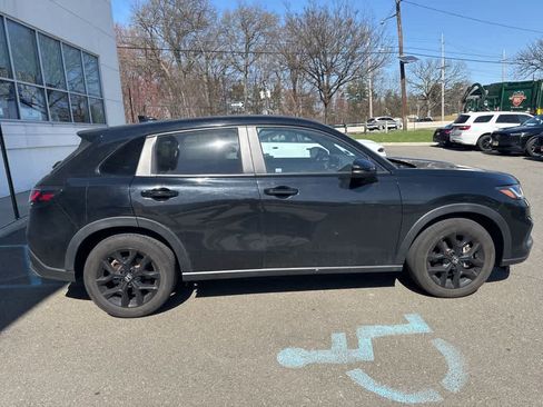 Used 2024 Honda HR-V Sport image 12