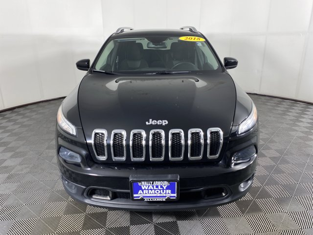 Used 2018 Jeep Cherokee Latitude w/ Safety Group AWD/4WD image 10