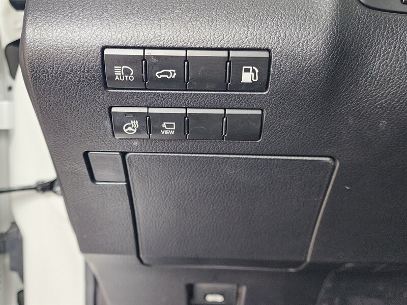Used 2021 Lexus RX 450hL AWD w/ Premium Package image 31