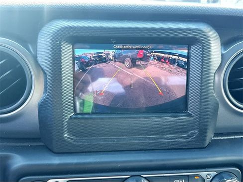 Used 2023 Jeep Wrangler Sport image 14