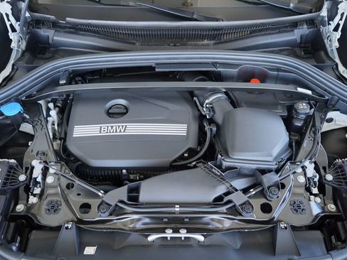 Used 2025 BMW X1 xDrive28i w/ Technology Package image 22