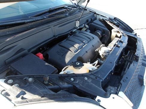 Used 2011 GMC Acadia SLE AWD/4WD image 23