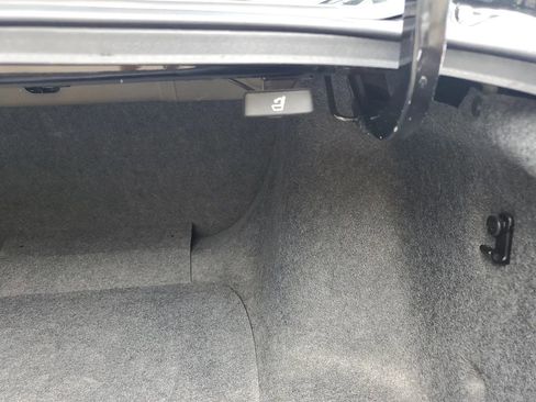 Used 2019 Honda Accord LX image 40