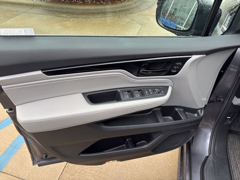 Used 2023 Honda Odyssey Touring image 13