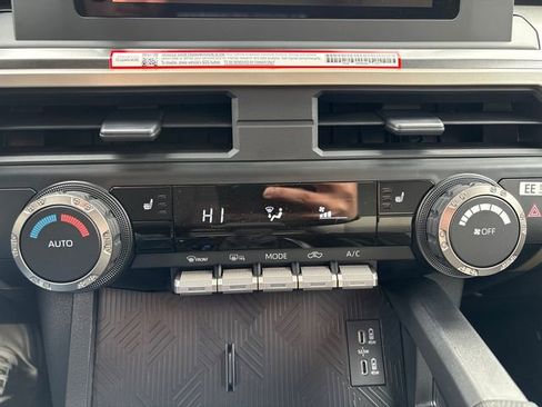 New 2025 Toyota Tacoma TRD Off-Road image 31