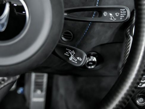 Used 2021 McLaren 720S Spider RWD image 32