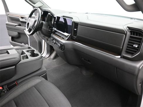 Used 2023 Chevrolet Silverado 1500 RST w/ Z71 Off-Road Package image 24