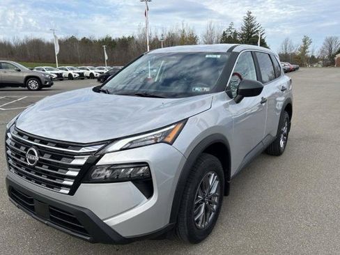 Certified 2025 Nissan Rogue S AWD/4WD image 9