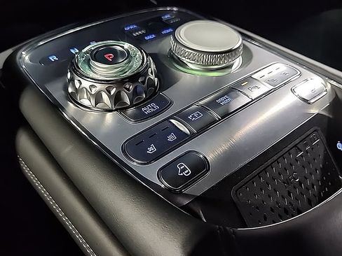 Used 2024 Genesis G90 3.5T image 19