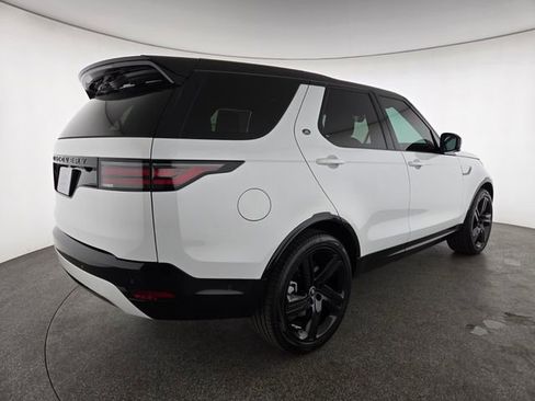New 2025 Land Rover Discovery Dynamic SE AWD/4WD image 2