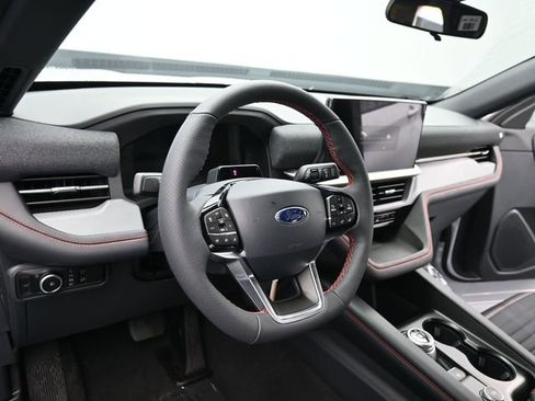 New 2026 Ford Explorer ST-Line w/ ST-Line Street Pack image 15