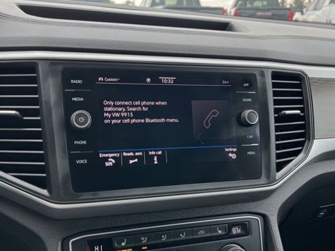 Used 2021 Volkswagen Atlas SE image 44