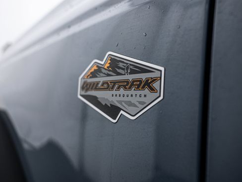 Used 2024 Ford Bronco Wildtrak image 19