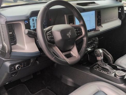 Used 2024 Ford Bronco Outer Banks AWD/4WD image 13