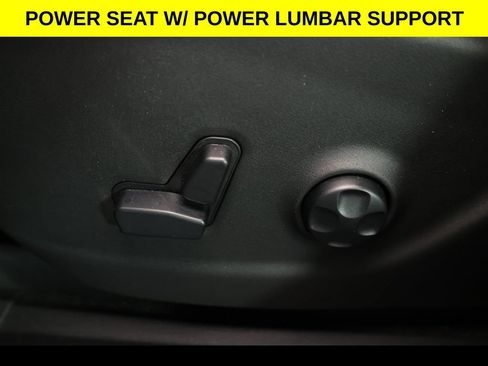 Used 2020 Jeep Cherokee Latitude Plus w/ Cold Weather Group AWD/4WD image 6