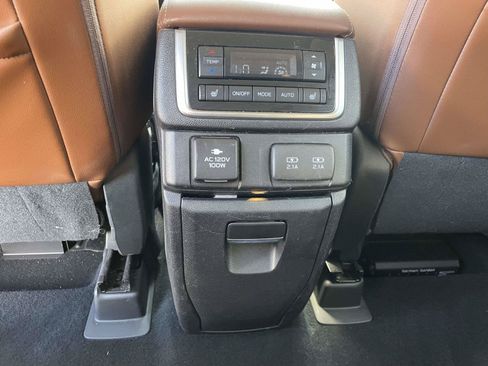 Used 2019 Subaru Ascent Touring AWD/4WD image 15