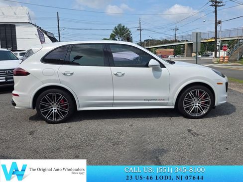 Used 2017 Porsche Cayenne GTS AWD/4WD image 8