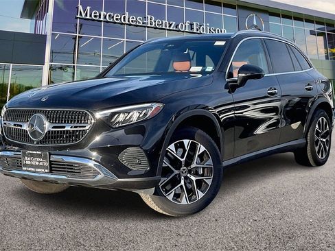 Certified 2025 Mercedes-Benz GLC 350e 4MATIC image 5