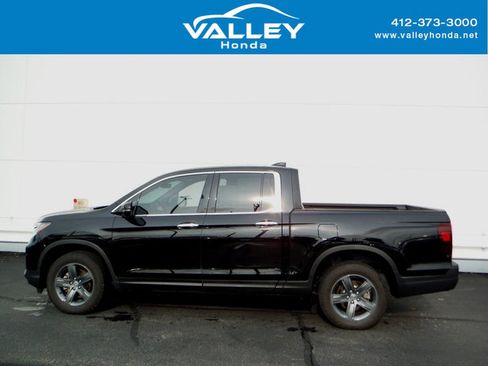 Used 2023 Honda Ridgeline RTL-E image 2