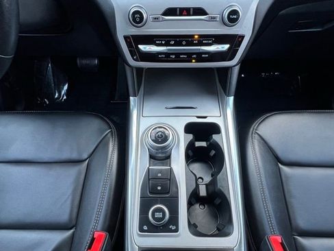 Used 2023 Ford Explorer XLT w/ Equipment Group 202A image 32