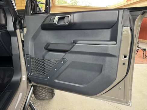 Used 2025 Ford Bronco Outer Banks image 41