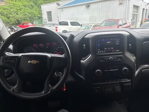 Used 2023 Chevrolet Silverado 2500 Custom w/ Custom Value Package AWD/4WD image 15
