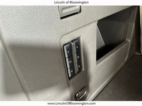 Used 2022 Lincoln Navigator Reserve image 28