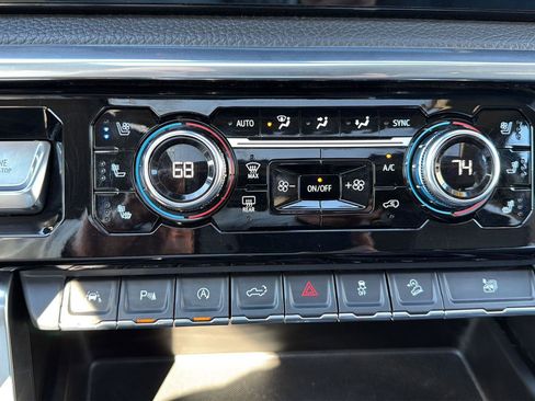 Used 2023 GMC Sierra 1500 Denali image 41