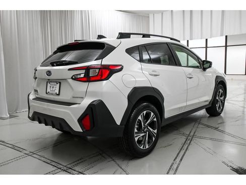 Used 2024 Subaru Crosstrek 2.0i Premium AWD/4WD image 7