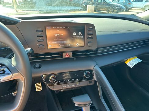 New 2025 Hyundai Elantra Sport image 27