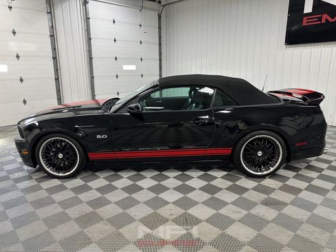 Used 2014 Ford Mustang GT Premium w/ Brembo Brake Package RWD image 4
