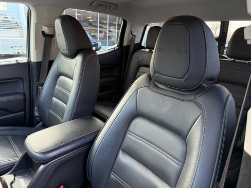 Used 2019 GMC Canyon Denali image 14