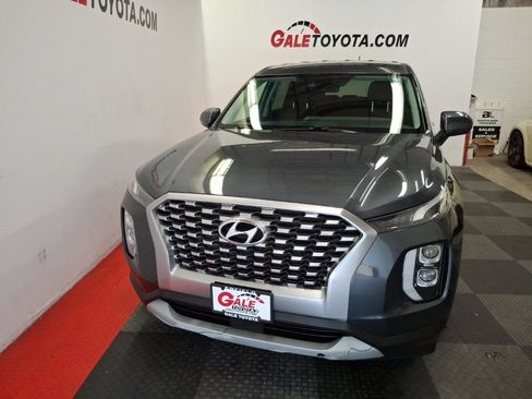 Used 2020 Hyundai Palisade SE AWD/4WD image 3