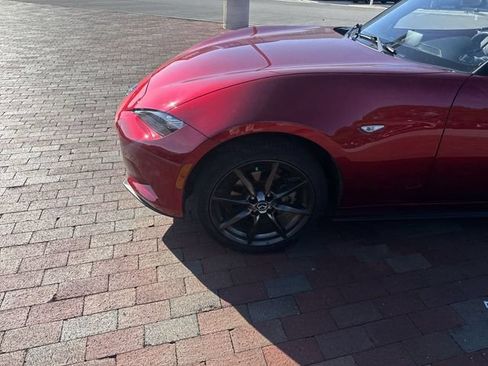 Used 2023 MAZDA MX-5 Miata Grand Touring RWD image 2
