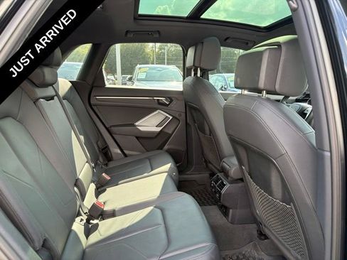 Used 2024 Audi Q3 2.0T Premium w/ Convenience Package AWD/4WD image 17