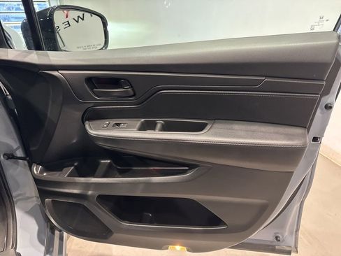 Used 2024 Honda Odyssey Sport image 23