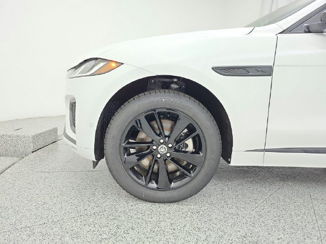 New 2026 Jaguar F-PACE R-Dynamic S AWD/4WD image 37